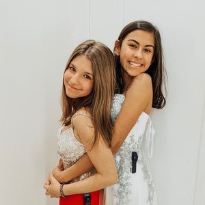 Meet your Posher, Ella